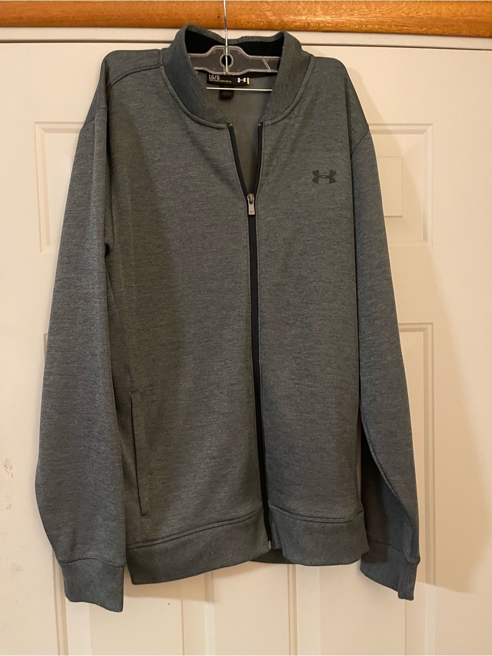 Under Armour Men’s Gray Track Jacket Full-Zip Loose Fit Size L Pockets